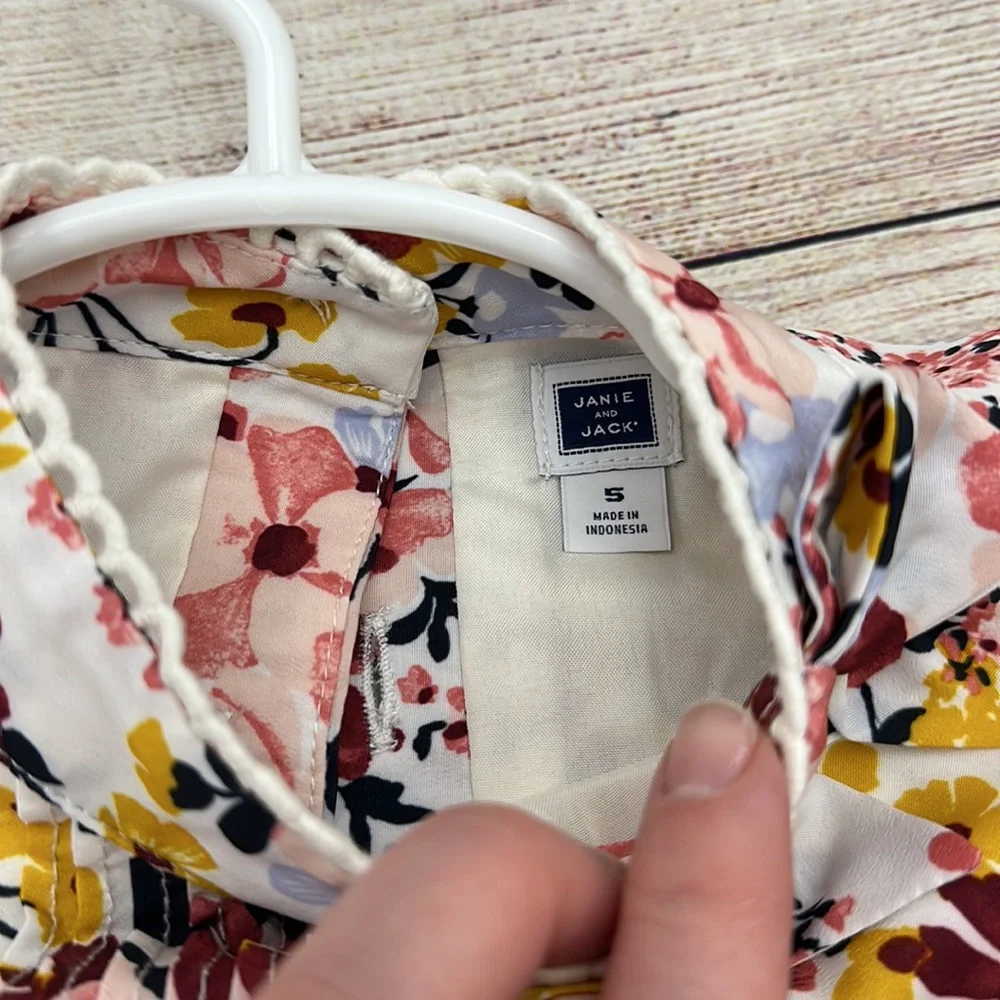 Janie and Jack Floral Dress, Button up back, Bow at neck, Lined, Size 5